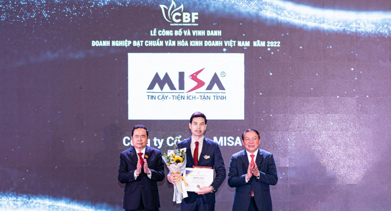 MISA được vinh danh là “Doanh nghiệp đạt chuẩn văn hóa kinh doanh Việt Nam” năm 2022